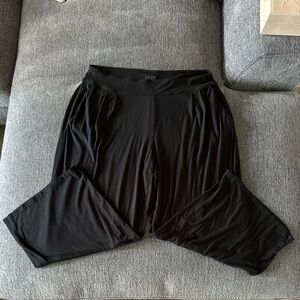 J. Jill WearEver Collection Black Pleated Cropped Pants